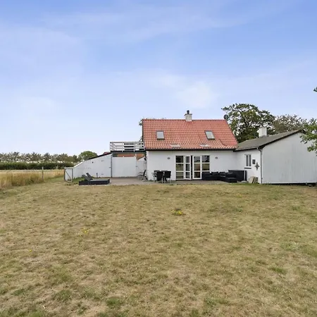 Nilia - 3-5km From The Sea By Interhome *